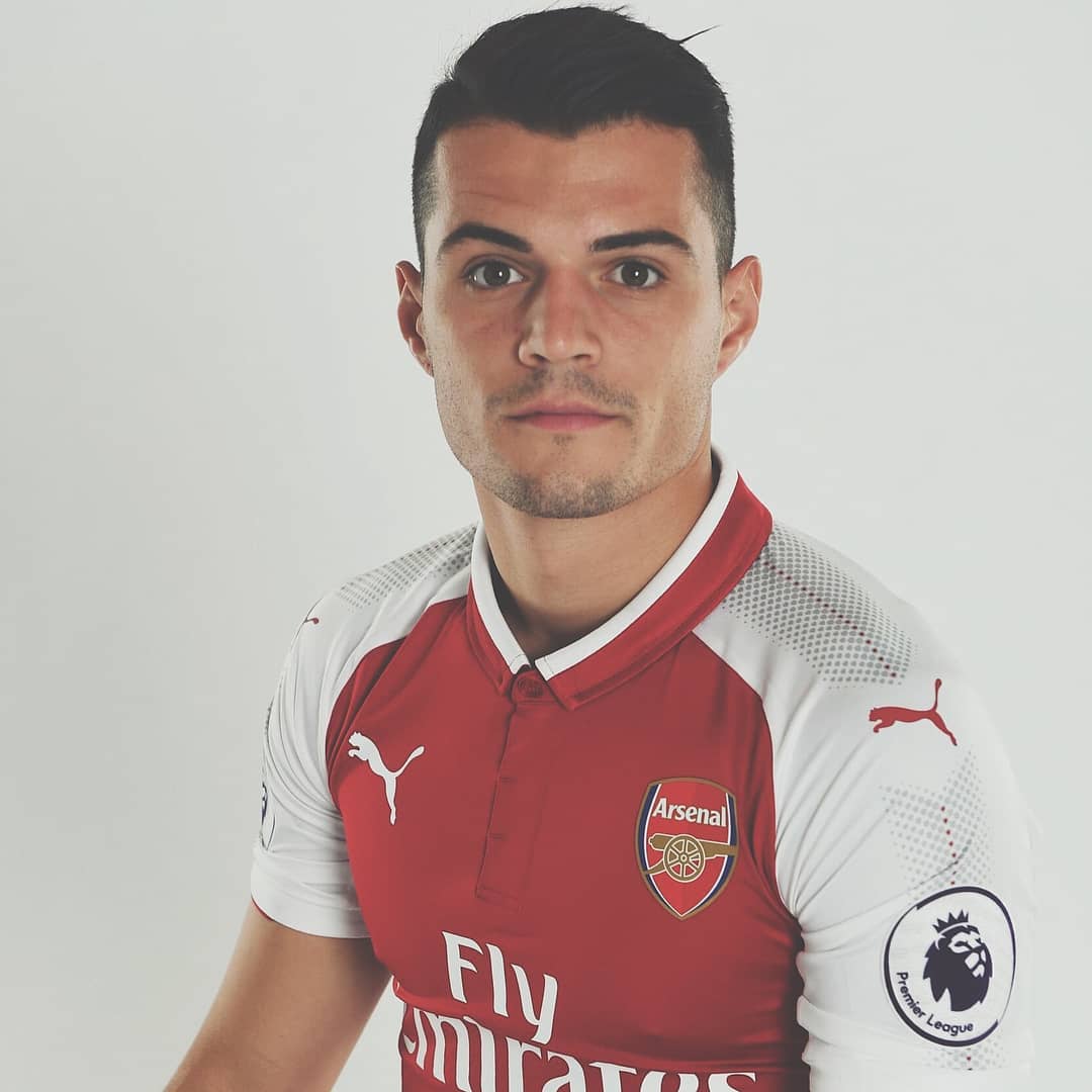 莎拉波娃迎来十五赛季出色发挥，阿森纳观众热烈欢呼！热度持续攀升(莎拉波娃比赛出场照片)