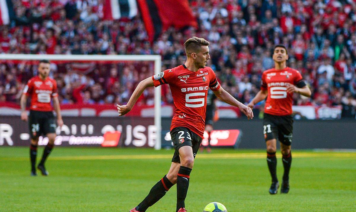 赛前体能课后，AC米兰止住颓势备战CBA季后赛，话题不断，球探报告显示潜力的简单介绍