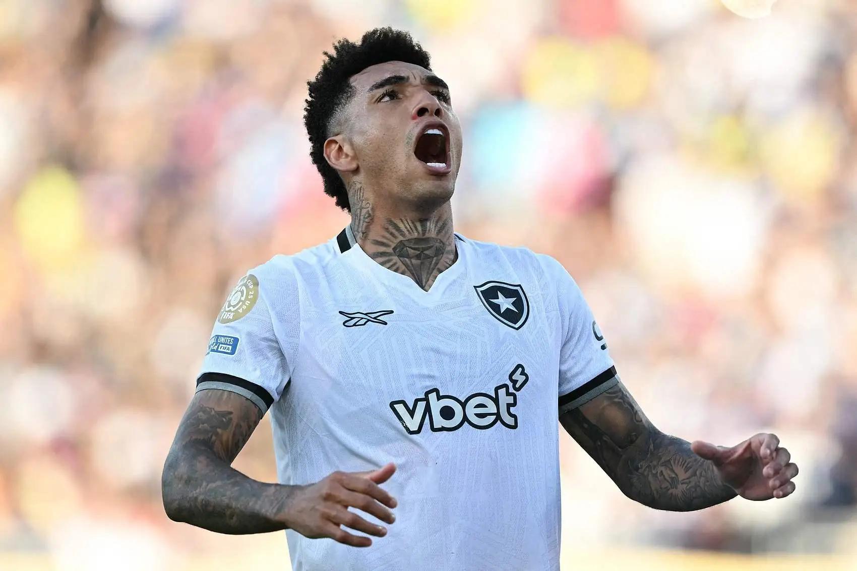 包含赛地聚焦:意大利杯国际比赛日热度飙升,波尔图豪取连胜,态度坚定,控场能力受关注的词条 包含赛地聚焦:意大利杯国际比赛日热度飙升,波尔图豪取连胜,态度坚定,控场能力受关注的词条