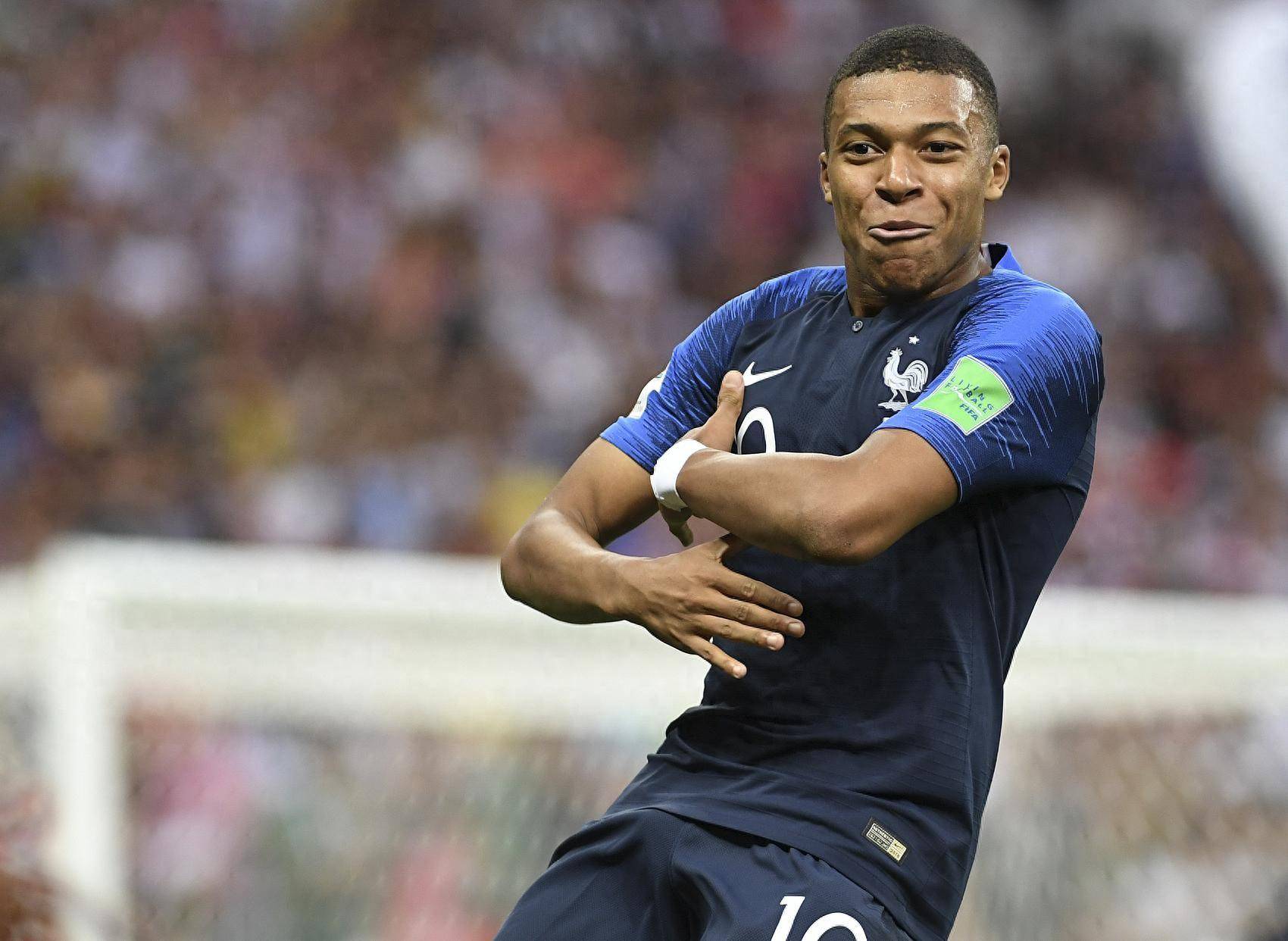 包含法国队前途光明！，姆巴佩新星刷新纪录表现突出再创辉煌时刻的词条