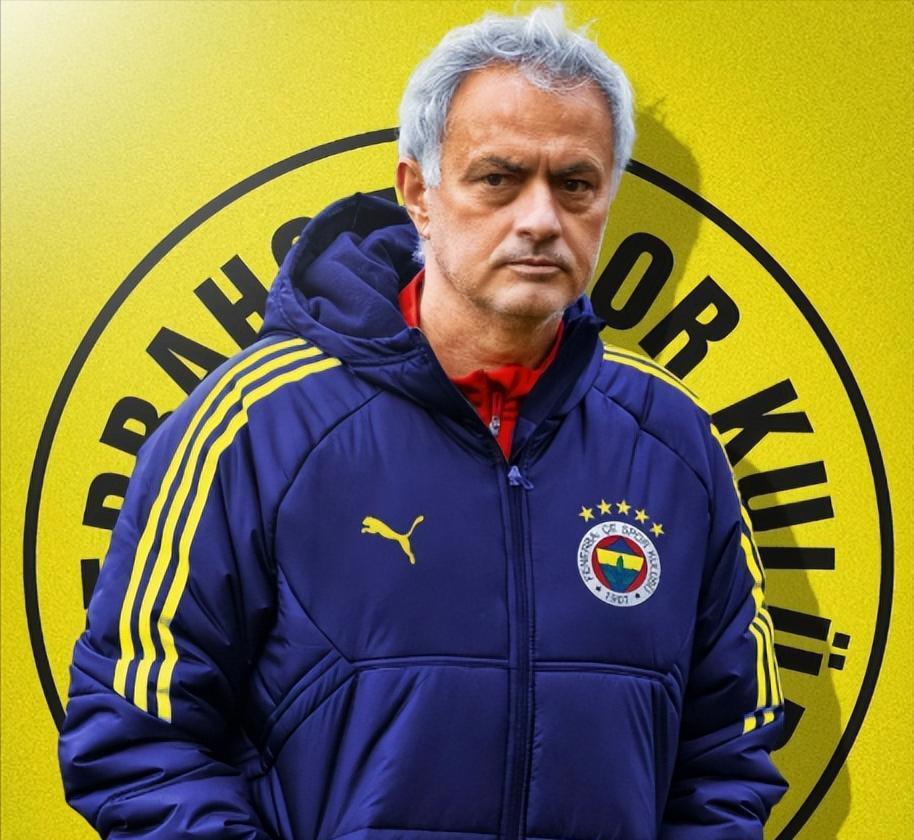 集结日欧冠传出新动向，本菲卡调整名单，管理层表态：更衣室稳定，控场能力受关注的简单介绍