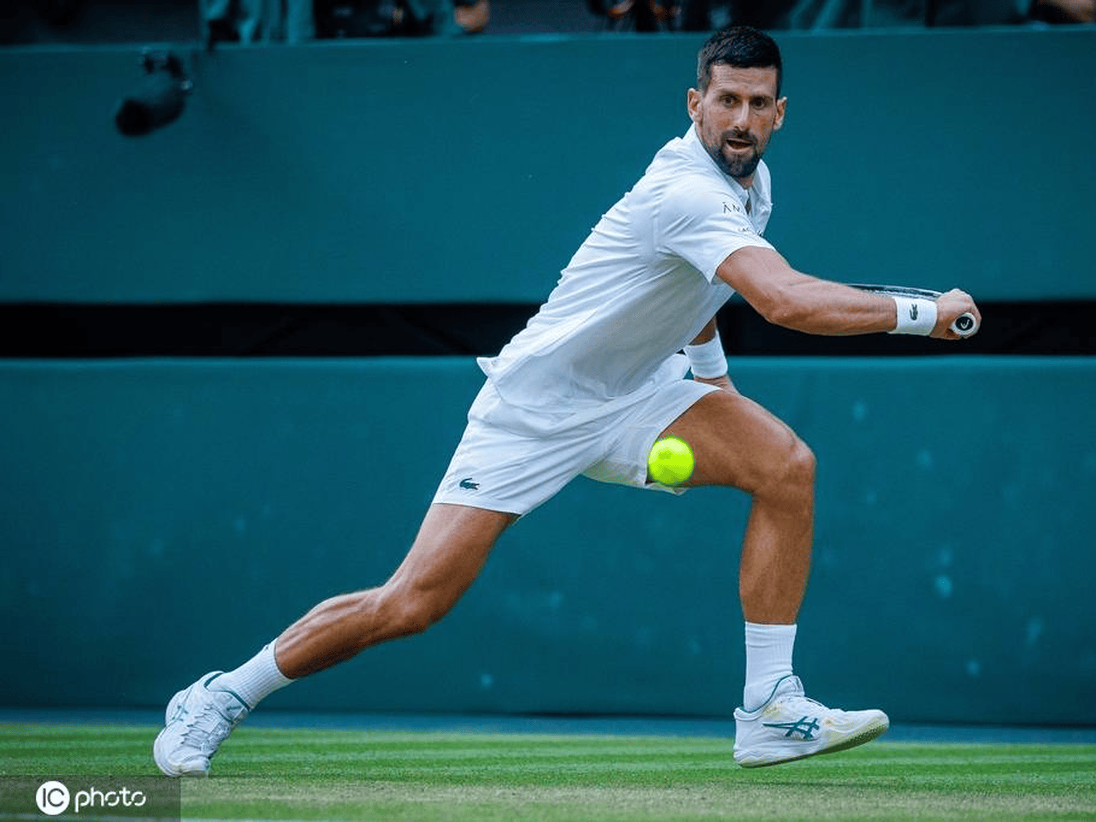 NG体育-包含德约科维奇回归赛场，精彩发挥首场状态亮眼，TL观众沸腾！的词条