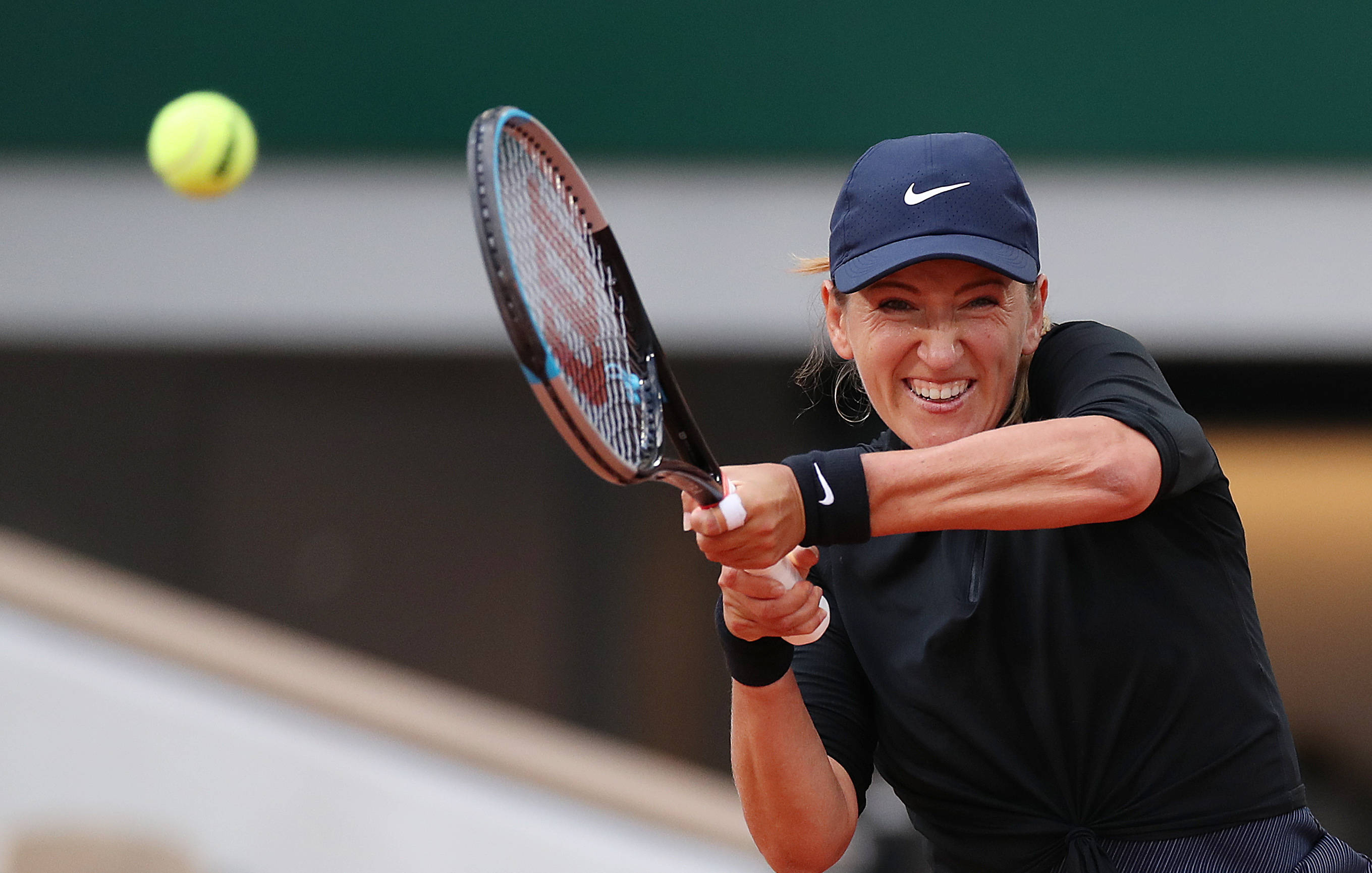 南宫体育-阿扎伦卡迎来十二赛季高光表现，热火球迷沸腾！的简单介绍